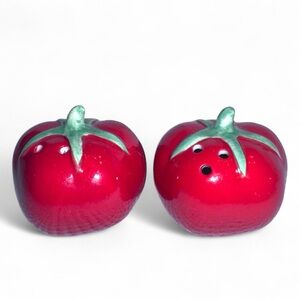 Vintage Tomato Salt & Pepper Shakers – Ceramic – Cottagecore Mini Set